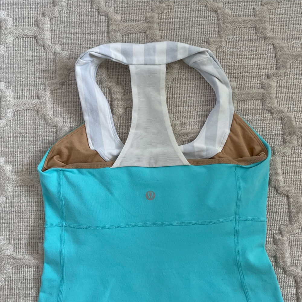 Lululemon scoop neck tank, size 4, blue with white and gray - Picture 3 of 4